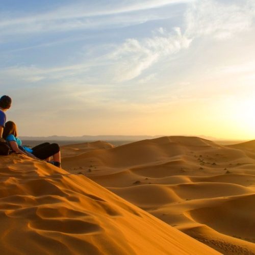 couple-and-merzouga-sunset